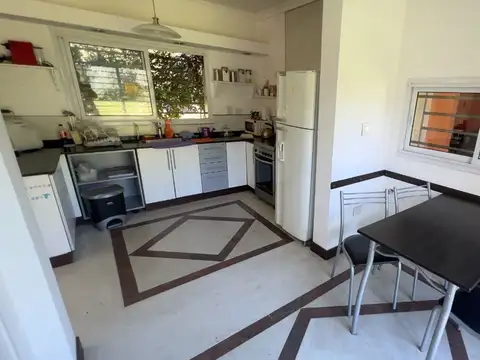 VENTA CASA 4 AMB CHACRAS DE OPEN DOOR PILETA