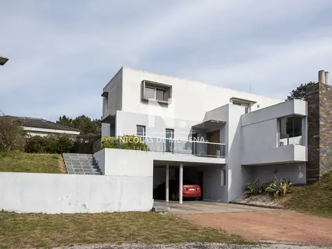 Casa en Alquiler Temporal en Punta del Este, USD 15.000