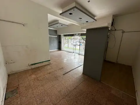 Local en Alquiler en Moreno, $ 950.000