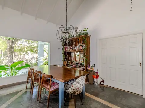 Venta Casa Azul en Barrio Cerrado Tortugas Chico Pilar