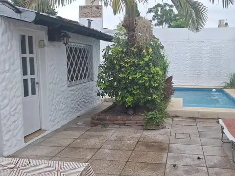 C. Nicolas Defilippi 900