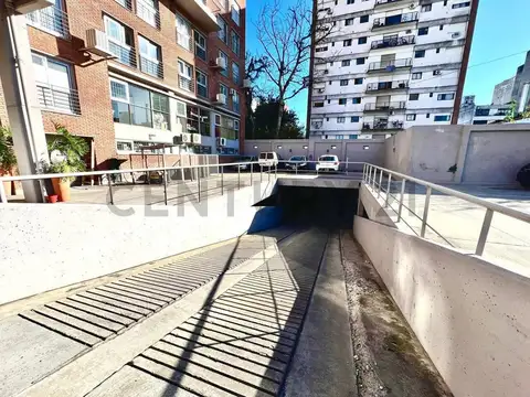 Almirante Guillermo Brown 600, Piso 0