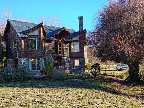 Casa 5 ambientes con 3 baños