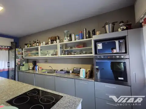 Depto Tipo Casa en Venta de 6 ambientes