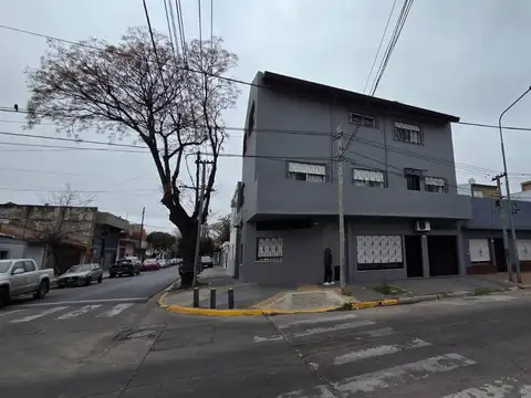 Depto Tipo Casa en Venta de 4 dormitorios