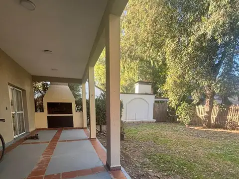 Casa en Alquiler al Norte