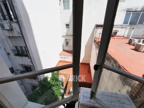 AZCUENAGA AL 900 - ESCRITORIO 30 M2 TODO A NUEVO V/ABIERTA T/SOL APTO PROFESIONAL