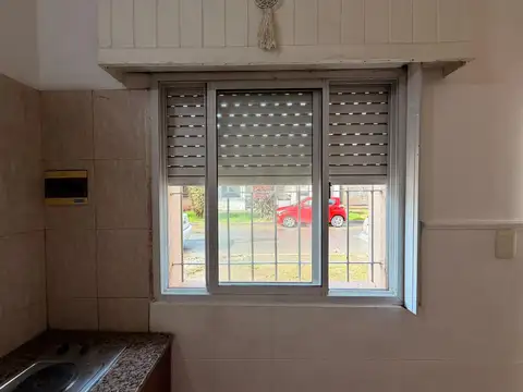 Depto Tipo Casa 2 ambientes con 1 baño
