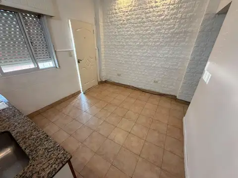 Depto Tipo Casa en Alquiler en José León Suárez, $ 450.000