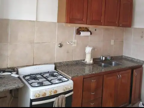 Departamento 5 ambientes con 1 baño