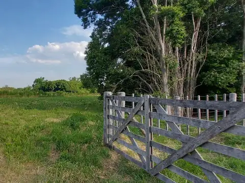 Hermosa chacra en un amplio entorno natural a metros de RP 41 en Mercedes