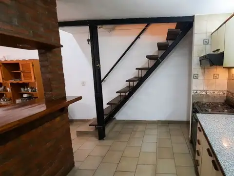 Depto Tipo Casa 2 ambientes con 1 baño