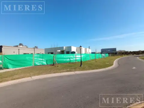 Casa en venta en Santa Lucia, Pilar del Este, Calle Torra 2814