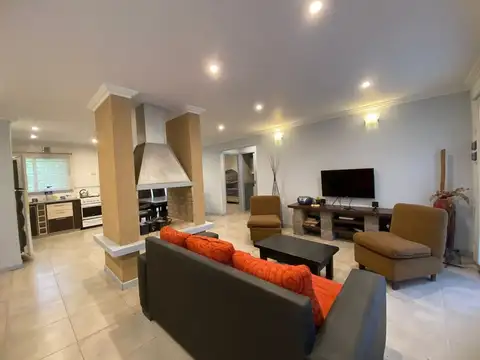 Casa en Venta en Valeria Del Mar, USD 145.000