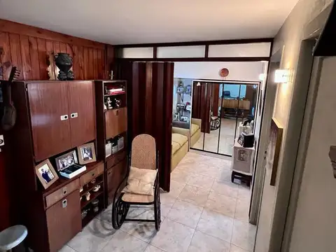Depto Tipo Casa en Venta 40 años