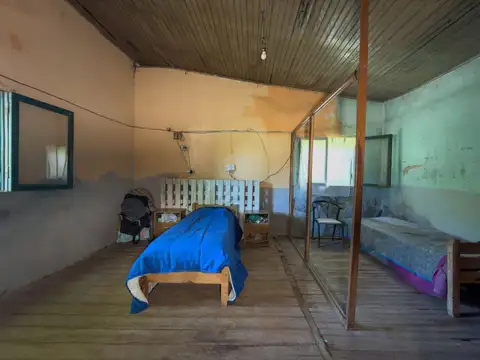 Casa 3 ambientes con 1 baño