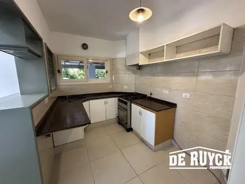 Casa en Venta al Oeste