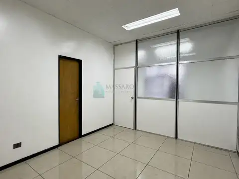 Avenida Rivadavia 10800, Piso 1
