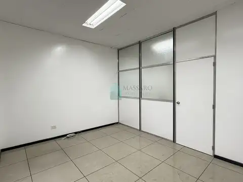 Avenida Rivadavia 10800, Piso 1