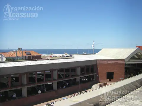 Hotel en Venta en Playa Mansa, USD 1.500.000