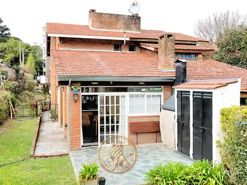 Depto Tipo Casa 3 ambientes con 2 baños