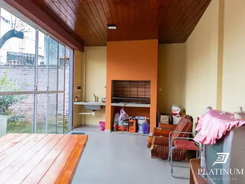 Casa 3 ambientes con 1 baño