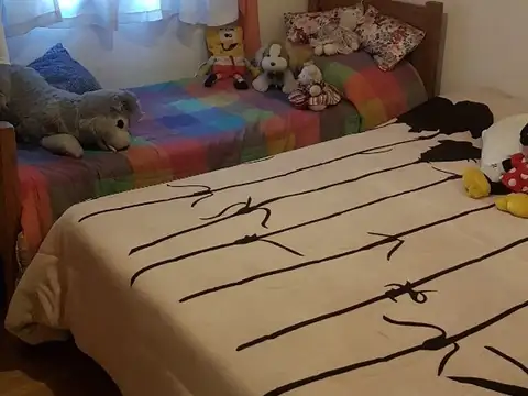 Depto Tipo Casa 4 ambientes con 2 baños