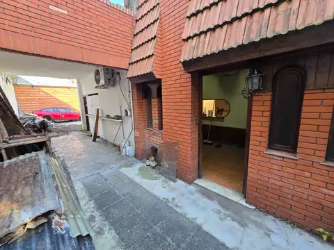 Depto Tipo Casa en Venta en Lanus Oeste, USD 97.000