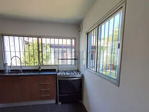 Departamento 4 ambientes con 2 baños