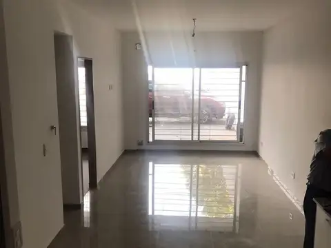 Gral Cornelio Saavedra 100, Piso PB
