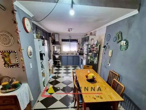 Departamento en Venta de 8 ambientes