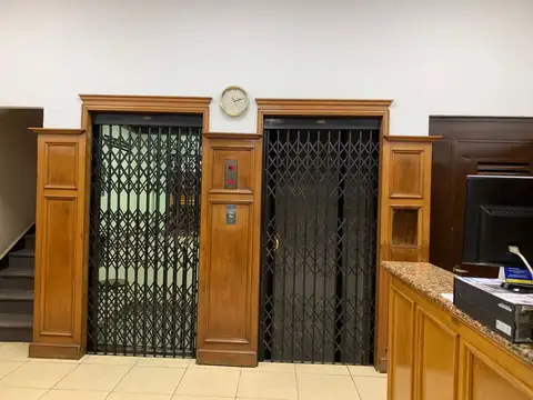 Oficina en Venta 79 años