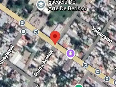 Casa 5 ambientes con 2 baños