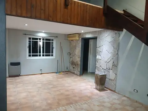 Casa en Alquiler de 3 dormitorios
