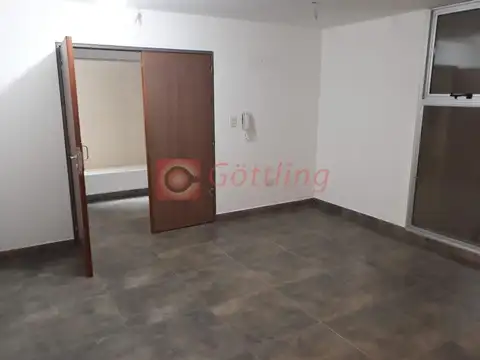 Alvear 300 , Piso P.b.