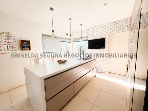 Santa Guadalupe, Pilar del Este, Pilar 100