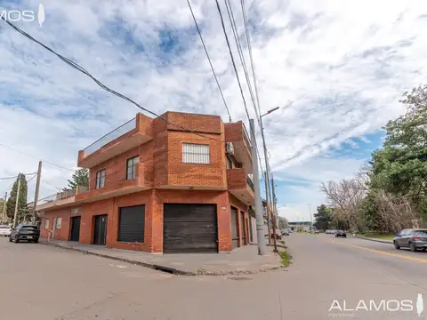 Departamento 4 ambientes con cochera en Villa Sarmiento