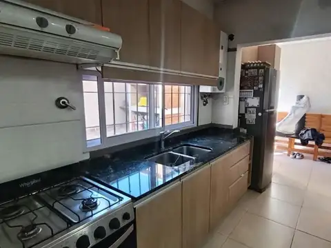 Depto Tipo Casa en Venta en Barrio Matheu, USD 80.000