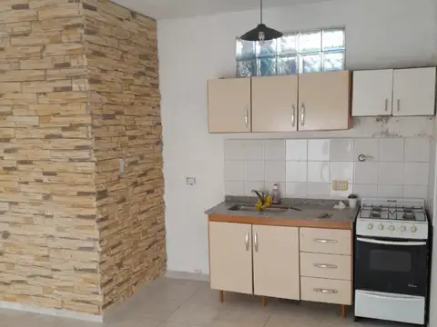Depto Tipo Casa en Venta de 2 ambientes