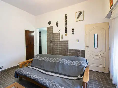 Depto Tipo Casa en Venta de 5 ambientes