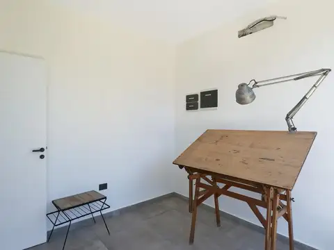 Casa 6 ambientes con 2 baños