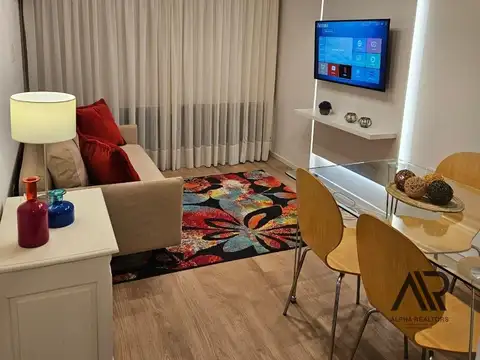 Apartamento De 1 Dormitorio Con Balcón En Península, De Punta Del Este.