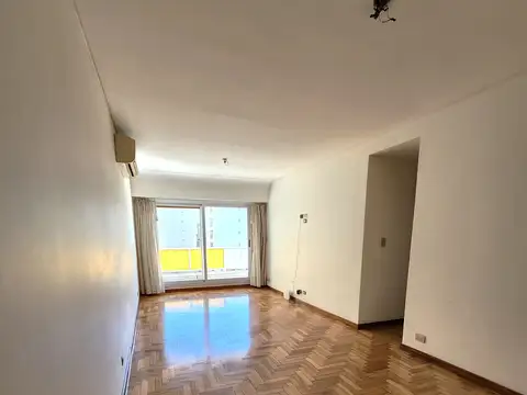 Avenida Directorio 600