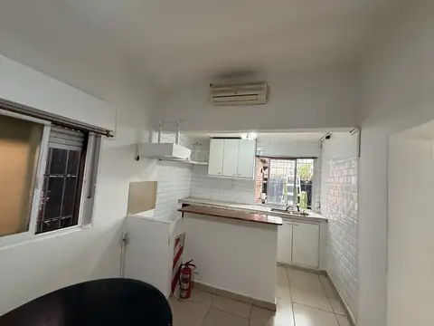 Depto Tipo Casa en Alquiler en Villa Ballester, $ 650.000