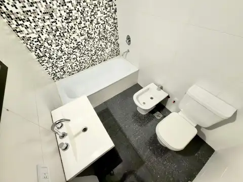 Departamento en Alquiler con 1 cochera