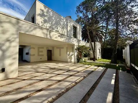 Venta de casa en Parque Leloir, Ituzaingo, GBA Oeste