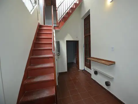 Depto Tipo Casa en Venta de 6 ambientes