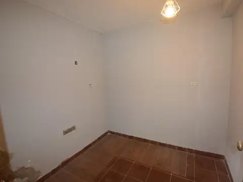 Depto Tipo Casa 6 ambientes con 2 baños