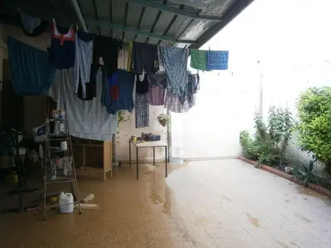 Depto Tipo Casa en Venta 50 años