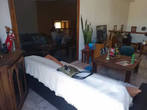 Depto Tipo Casa en Venta con 2 cocheras